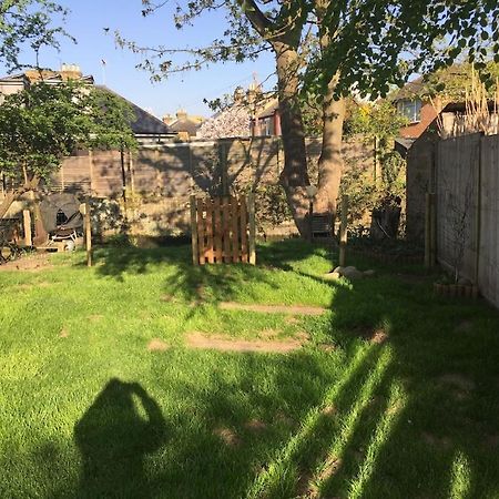 River House With Heated Pool June To Sep & Garden Twickenham Bagian luar foto