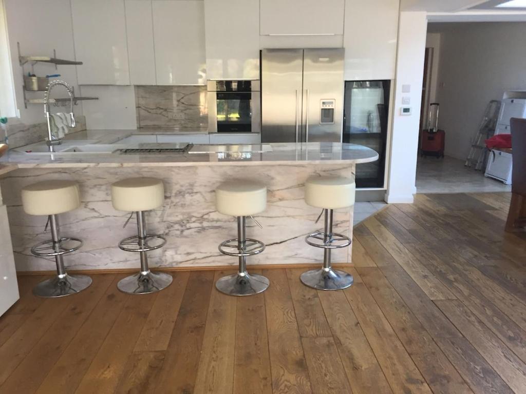 River House With Heated Pool June To Sep & Garden Twickenham Bagian luar foto