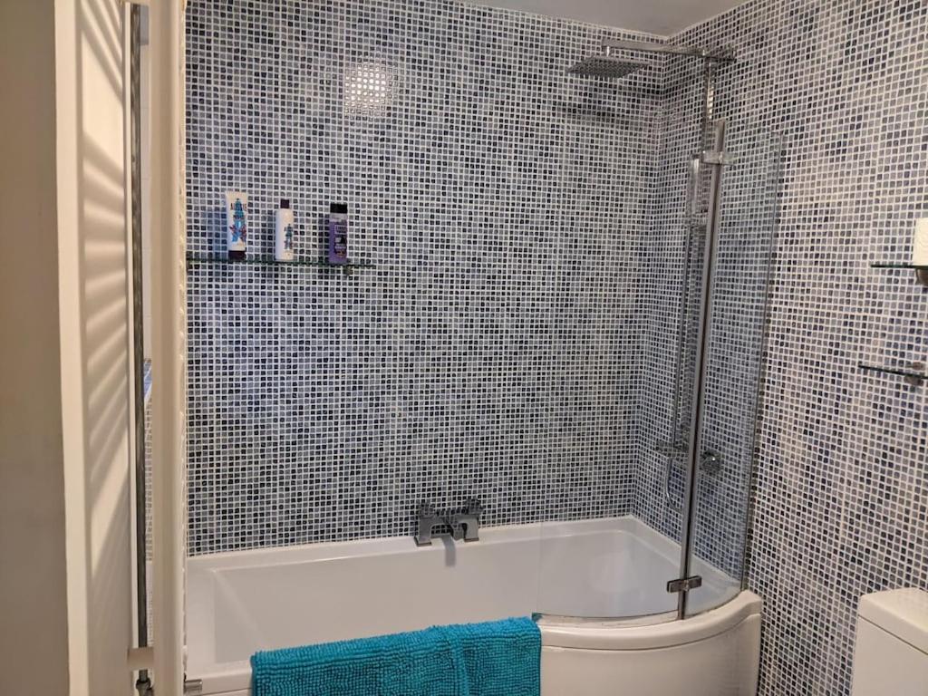 River House With Heated Pool June To Sep & Garden Twickenham Bagian luar foto