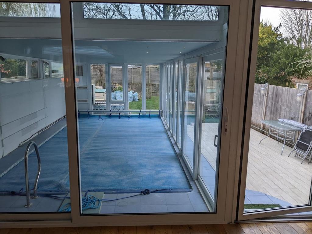 River House With Heated Pool June To Sep & Garden Twickenham Bagian luar foto